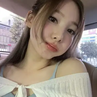 邱荻晨